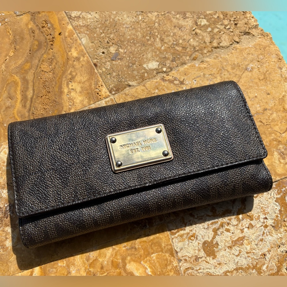 Michael Kors Dark Brown Wallet Gold Logo Jet Set Trifold Checkbook Monogram
